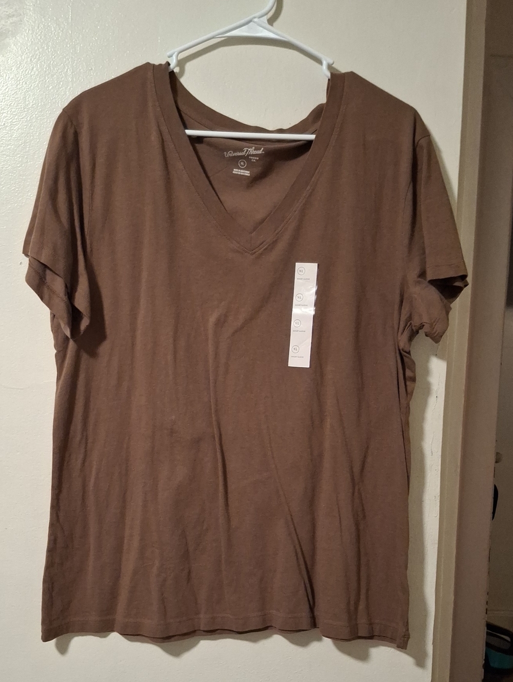 Universal Thread Women's V-Neck Tee in Brown